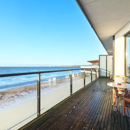 Apartment Dharma Pirita Sea View *